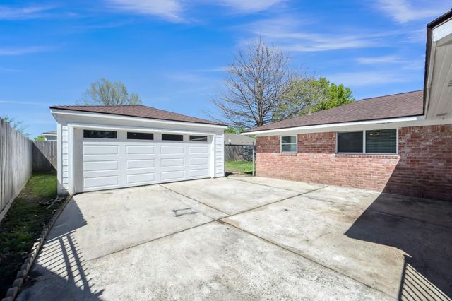 4726 Marywood Drive, Spring, TX 77388