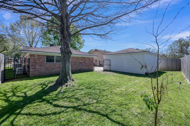 4726 Marywood Drive, Spring, TX 77388