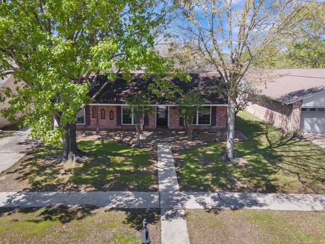 4726 Marywood Drive, Spring, TX 77388