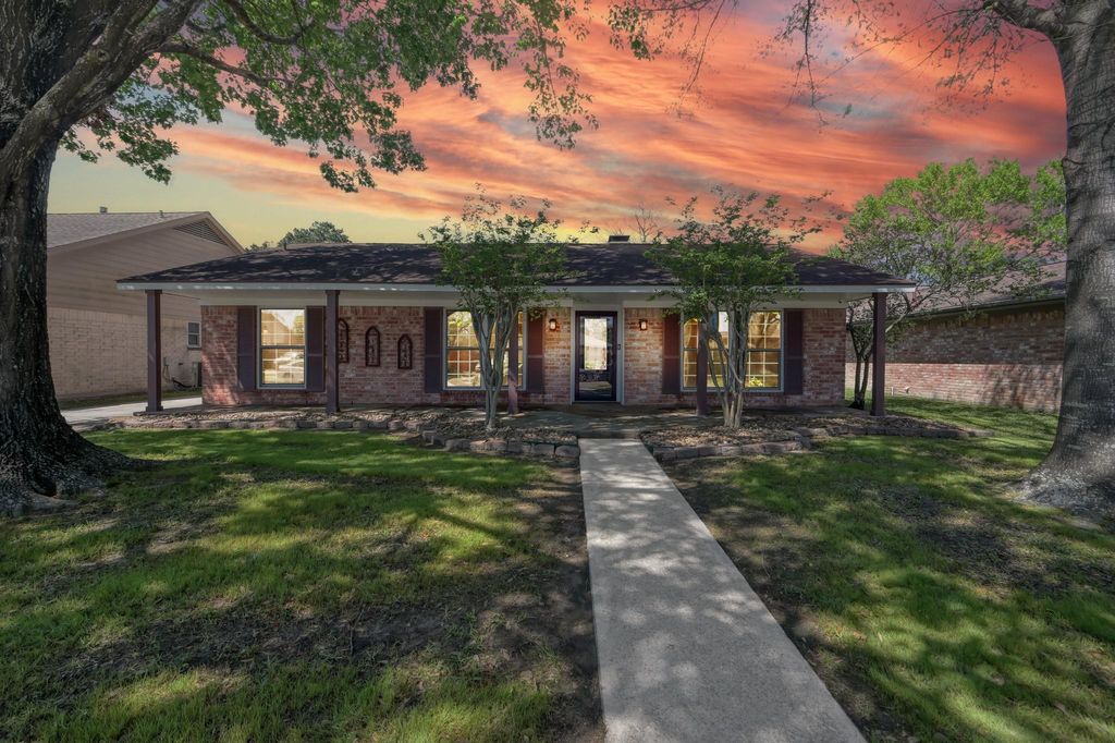 4726 Marywood Drive, Spring, TX 77388