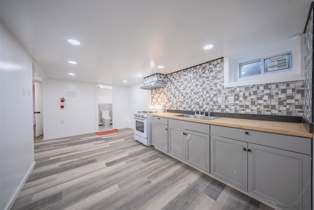 4445 Packard Street, Ann Arbor, MI 48108