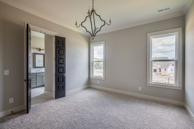 2064 Blackstone Drive, Hendersonville, TN 37075