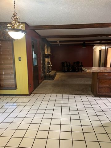 2813 W D Street, Russellville, AR 72801