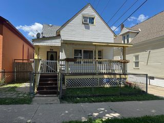 1521 S 12th STREET, Milwaukee, WI 53204