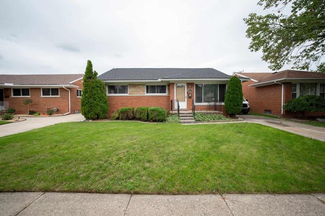22725 Amherst Street, Saint Clair Shores, MI 48081