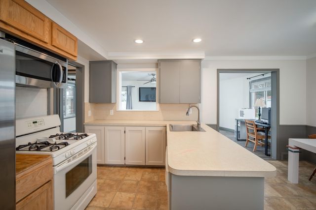 22725 Amherst Street, Saint Clair Shores, MI 48081