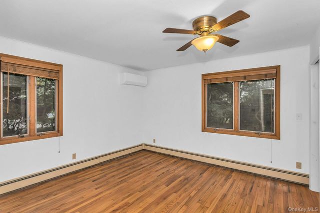 176 N Side Road, Wading River, NY 11792