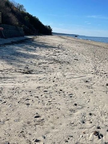 176 N Side Road, Wading River, NY 11792