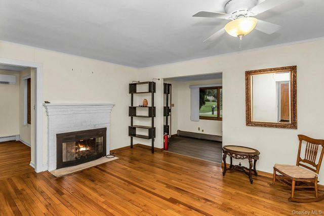 176 N Side Road, Wading River, NY 11792