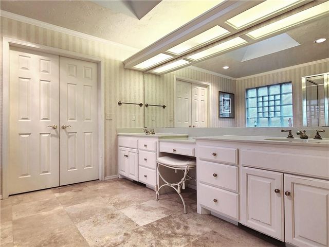 5604 NW 106th Street, Oklahoma City, OK 73162