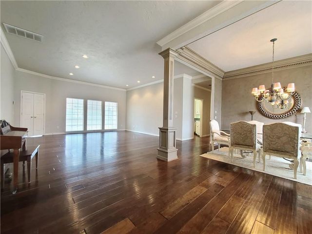 5604 NW 106th Street, Oklahoma City, OK 73162