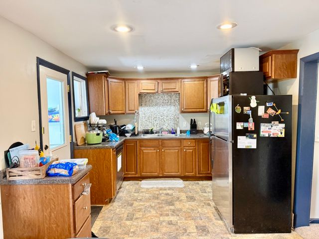 711 E Bloomington Street, Iowa City, IA 52245