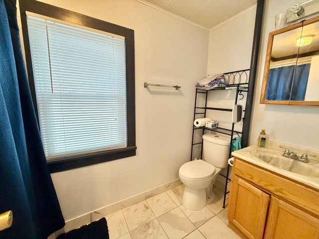 711 E Bloomington Street, Iowa City, IA 52245