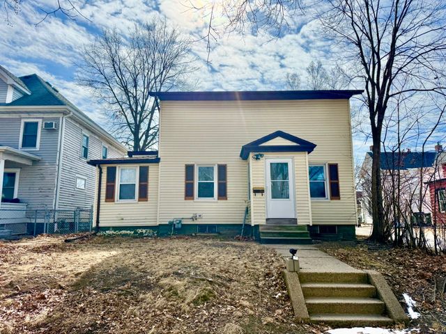 711 E Bloomington Street, Iowa City, IA 52245