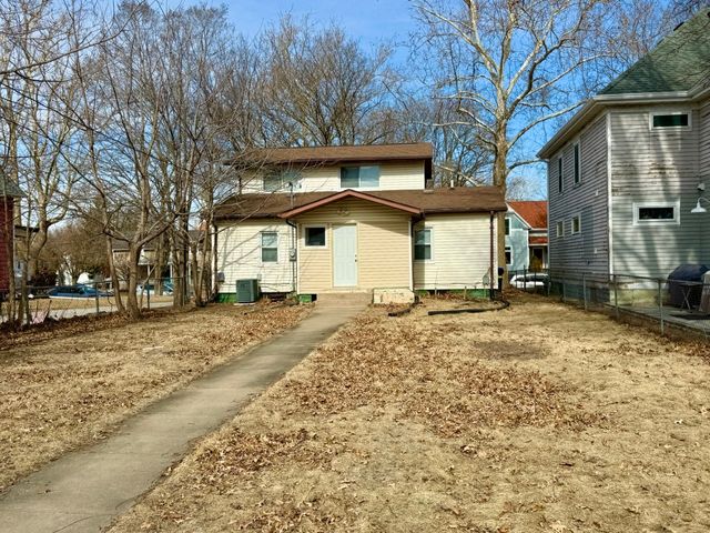 711 E Bloomington Street, Iowa City, IA 52245