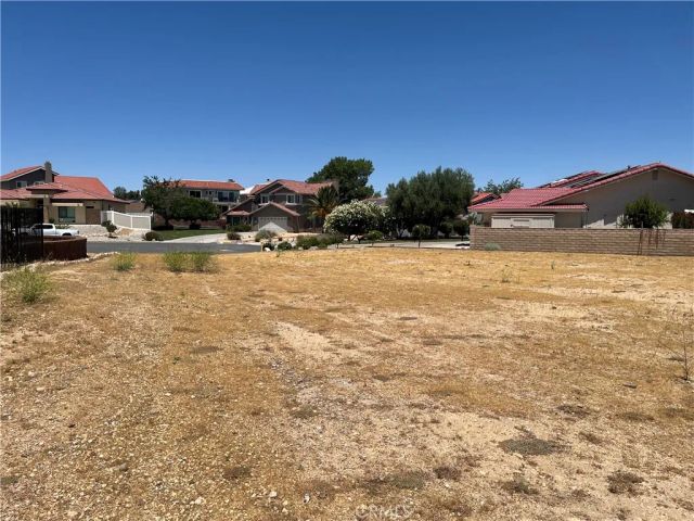 18035 Wildwood, Victorville, CA 92395