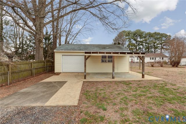 9018 Westone Rd, Mechanicsville, VA 23116