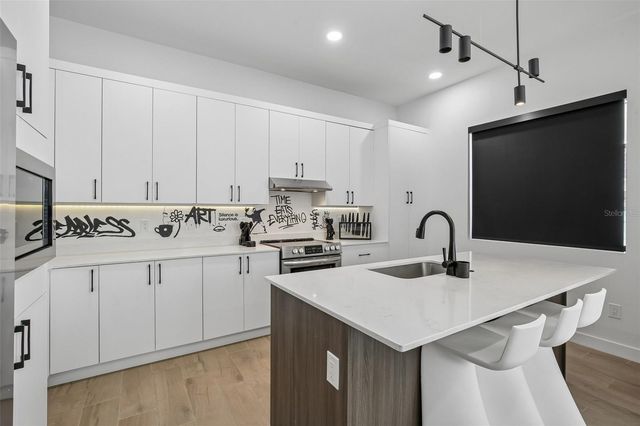 7519 N COOLIDGE AVENUE, Tampa, FL 33614