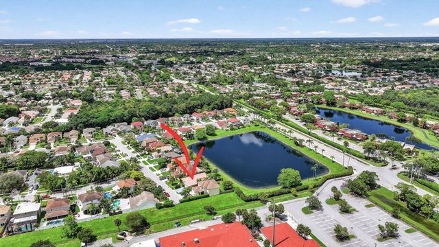 8541 Old Towne Way, Boca Raton, FL 33433
