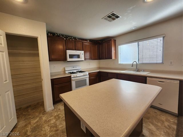 7271 Proud Patriot Street, Las Vegas, NV 89148