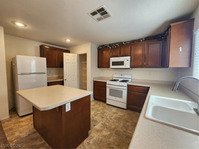 7271 Proud Patriot Street, Las Vegas, NV 89148