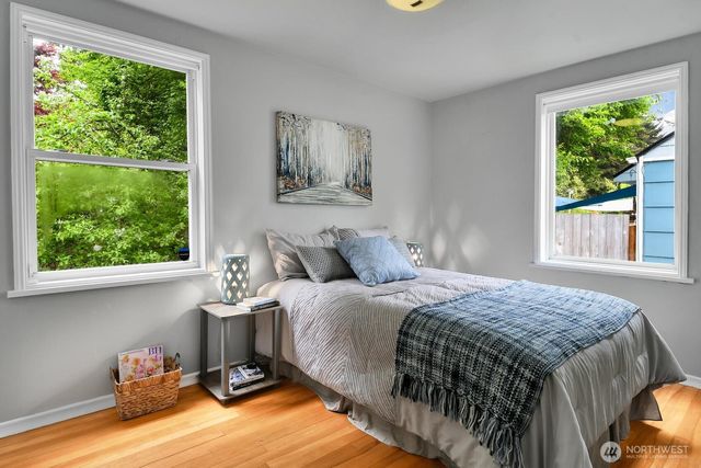 14339 Ashworth Avenue N, Seattle, WA 98133