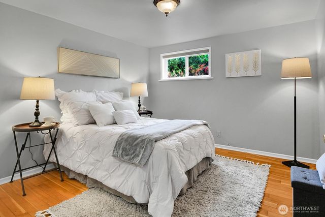 14339 Ashworth Avenue N, Seattle, WA 98133