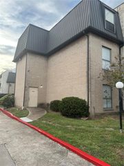 8519 Hearth Drive 28, Houston, TX 77054