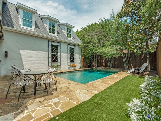4672 S Versailles Avenue, Highland Park, TX 75209