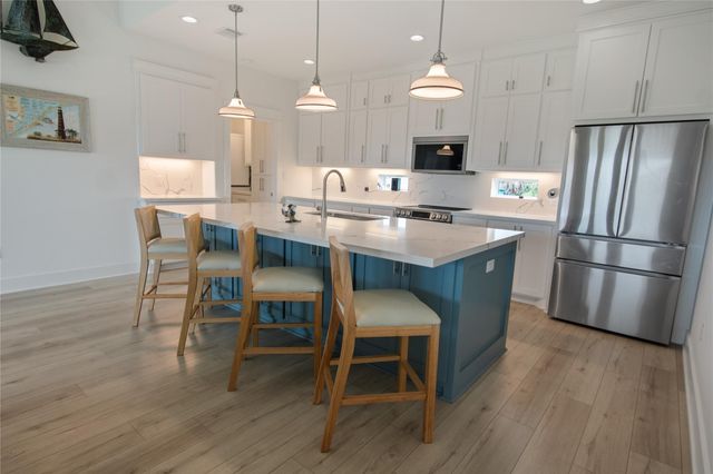 131 South Mae Cir S, Crystal Beach, TX 77650