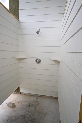 131 South Mae Cir S, Crystal Beach, TX 77650