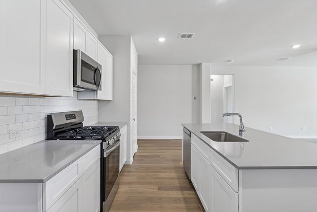 2225 Magenta Lane, Aubrey, TX 76227