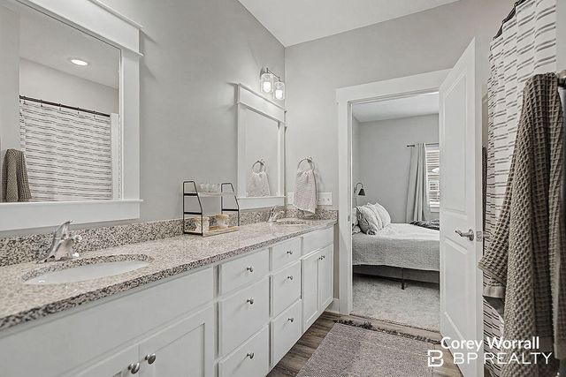 7472 Cinarcy Street 75, Caledonia, MI 49316