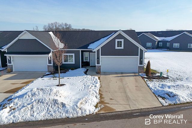 7472 Cinarcy Street 75, Caledonia, MI 49316