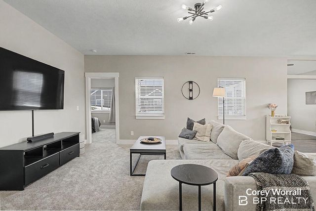 7472 Cinarcy Street 75, Caledonia, MI 49316