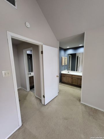 31 chapel hill, San Antonio, TX 78240