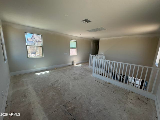 2279 S Swan Court, Gilbert, AZ 85295