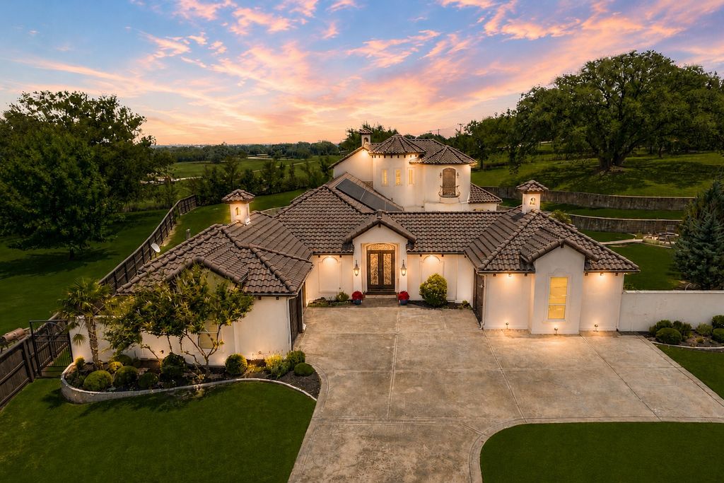203 Links Court, Aledo, TX 76008