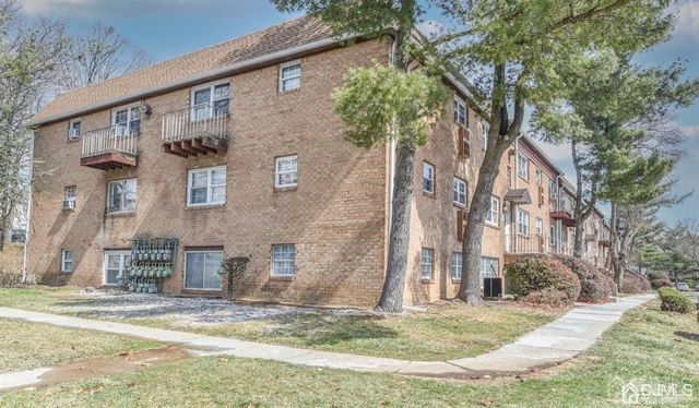 204 College Drive, Edison, NJ 08817