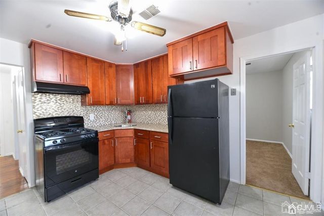 204 College Drive, Edison, NJ 08817
