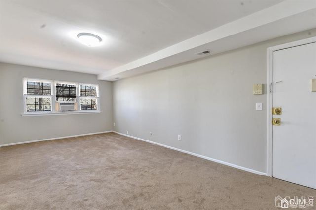 204 College Drive, Edison, NJ 08817