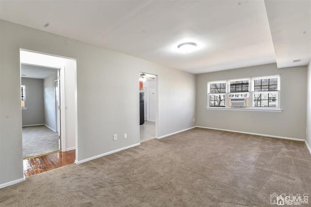 204 College Drive, Edison, NJ 08817