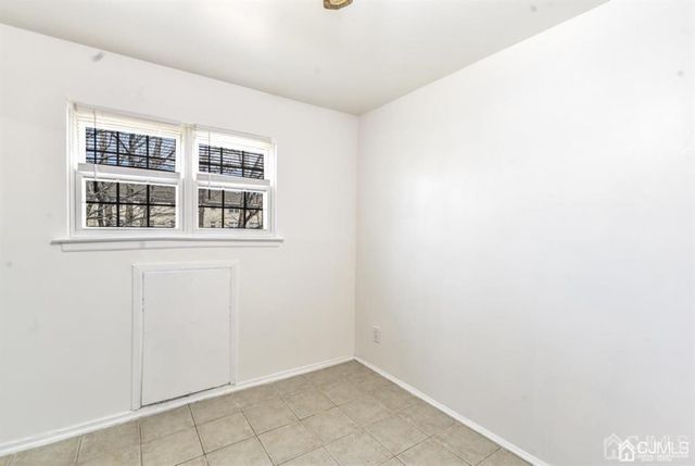 204 College Drive, Edison, NJ 08817