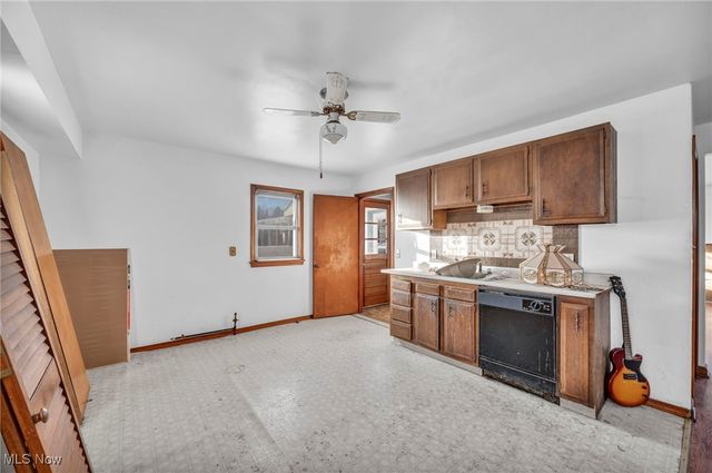 14750 Schreiber Road, Maple Heights, OH 44137