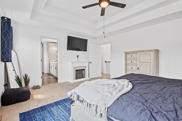 2207 Mary Lane, Valparaiso, IN 46383