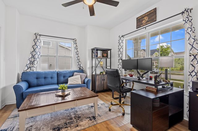 2207 Mary Lane, Valparaiso, IN 46383