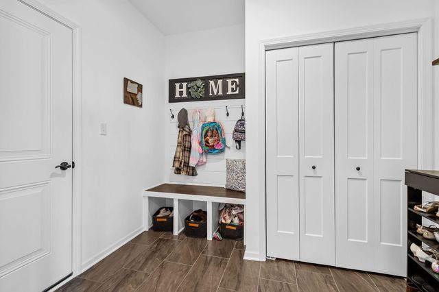 2207 Mary Lane, Valparaiso, IN 46383