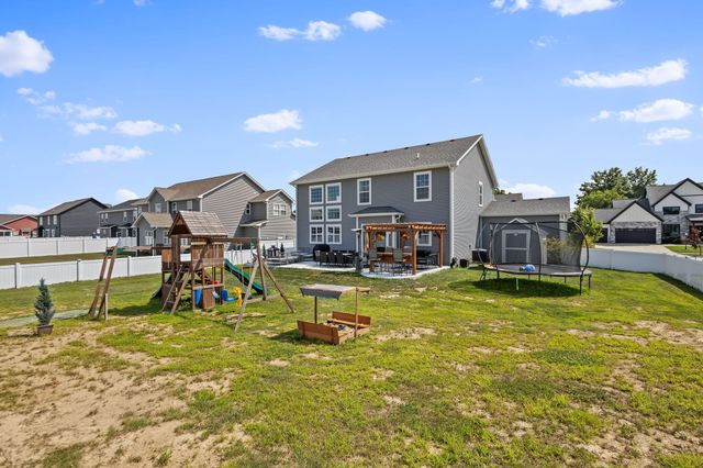 2207 Mary Lane, Valparaiso, IN 46383