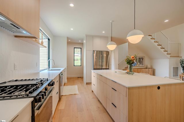 454 Enoree Road, Travelers Rest, SC 29690