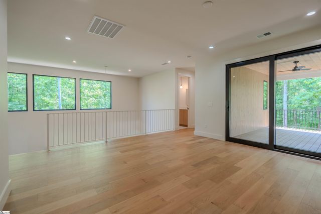 454 Enoree Road, Travelers Rest, SC 29690